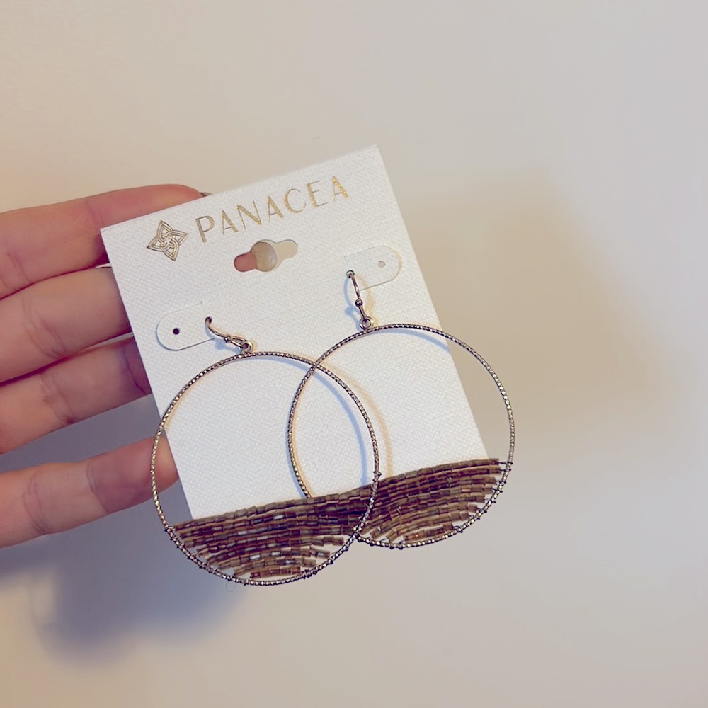 Panacea Nwt Gold Earring 7$